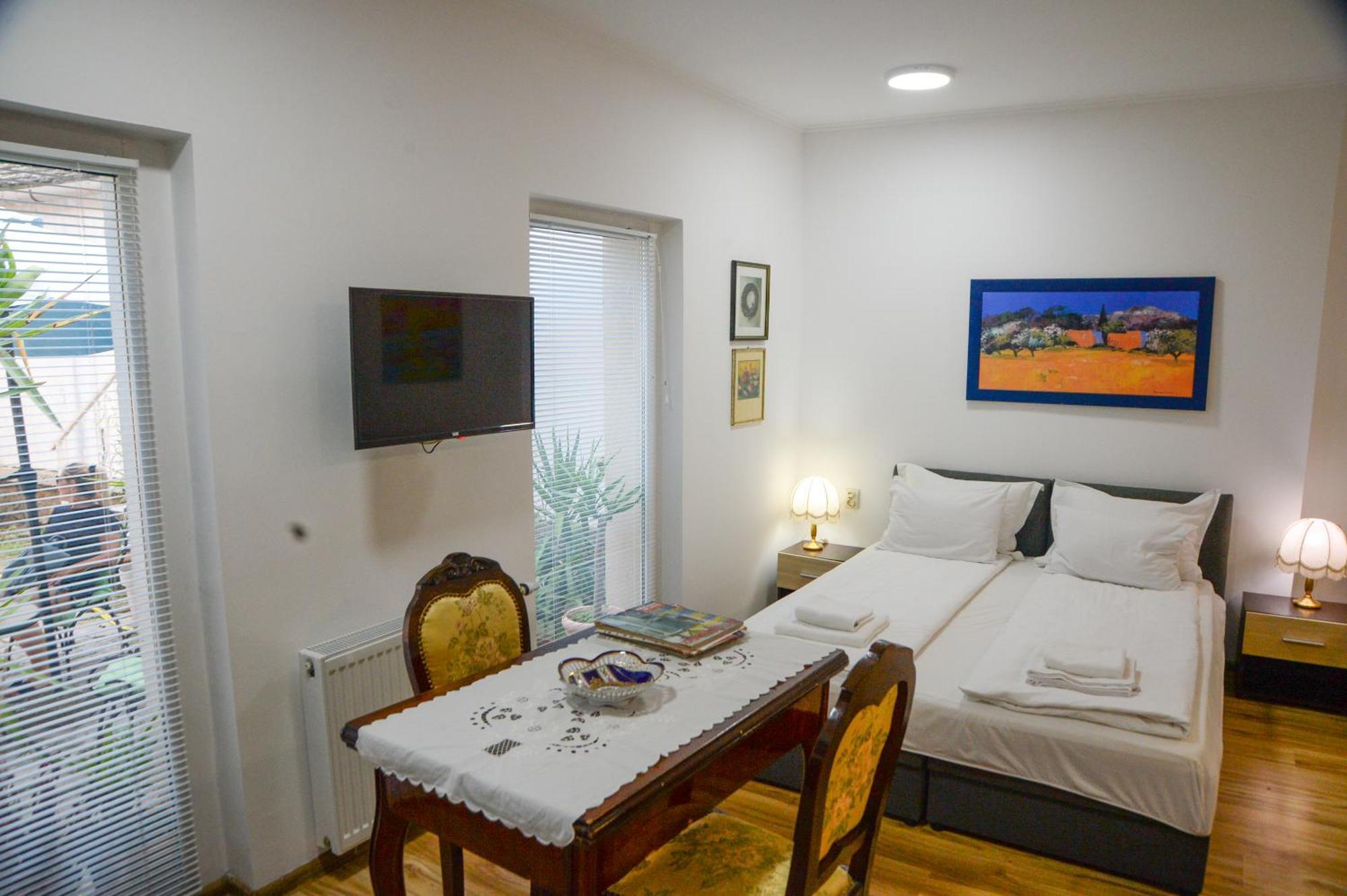 Apartman Centar 스렘스키카를로브치 외부 사진