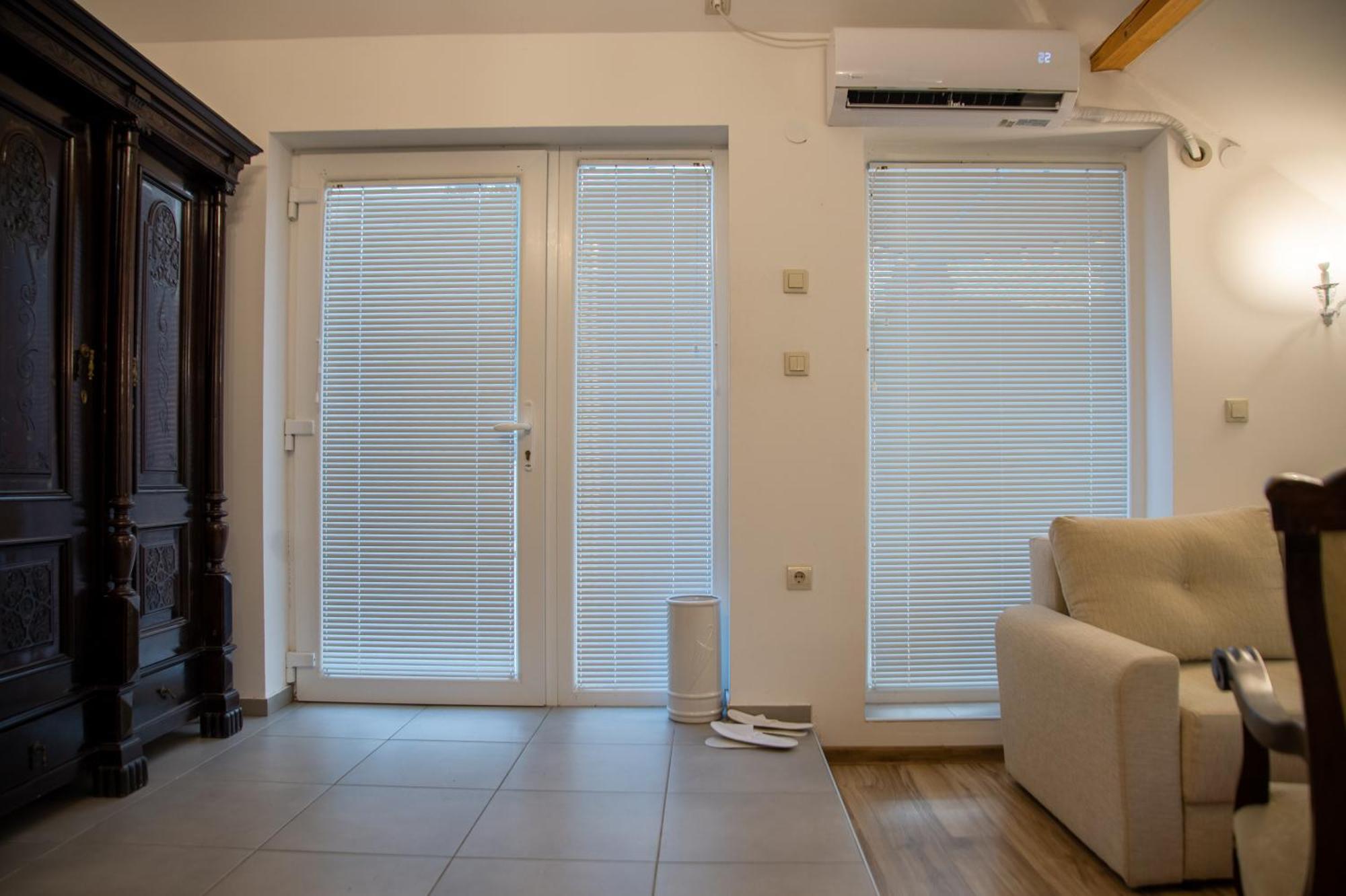 Apartman Centar 스렘스키카를로브치 외부 사진